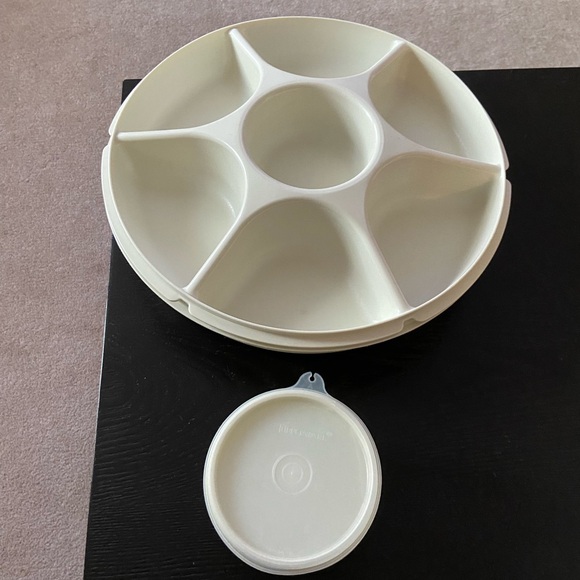 Vintage Tupperware - Picture 3 of 4